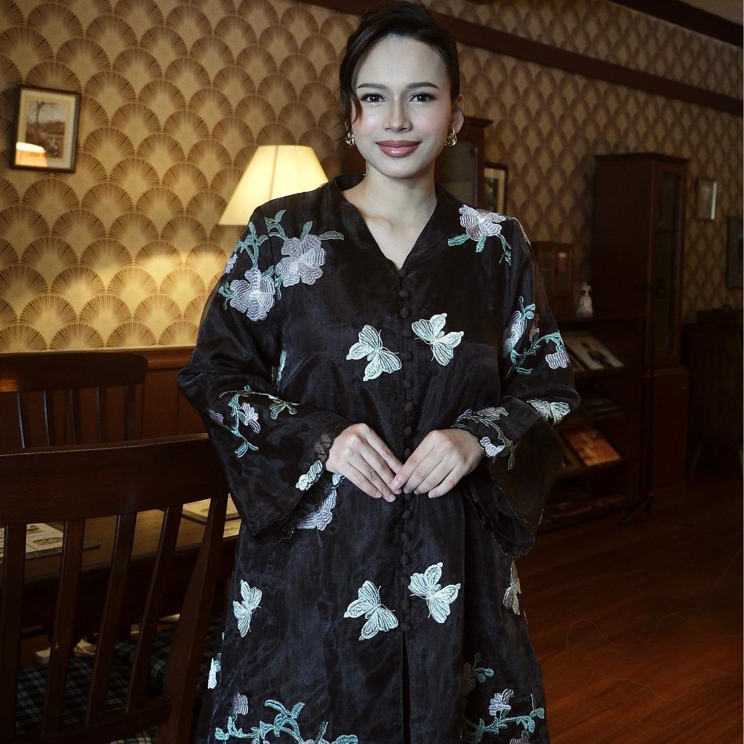 Zeezscarves Raya Suri Baju Kurung Kemas Dan Selesa