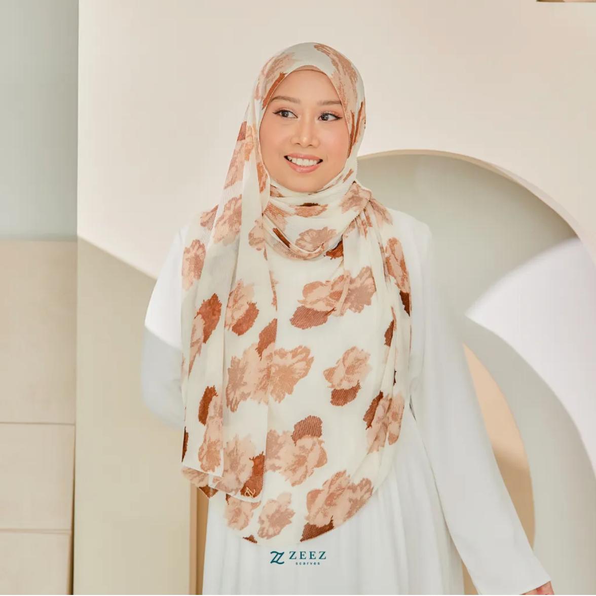 Zeezscarves Tudung Fluer Pleated Scarf Labuh dengan potongan melengkung
