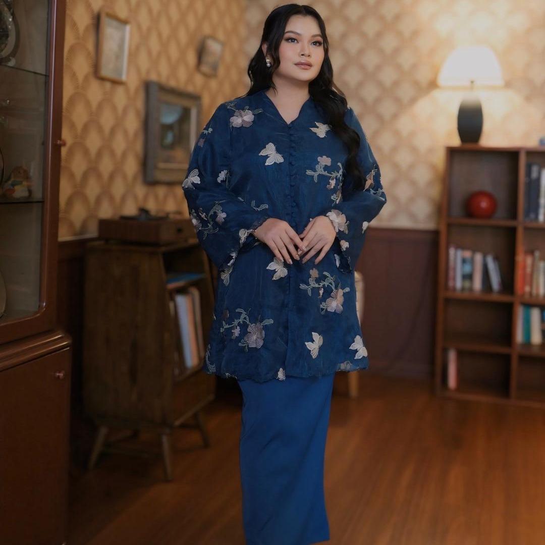 Zeezscarves Raya Suri Baju Kurung Kemas Dan Selesa